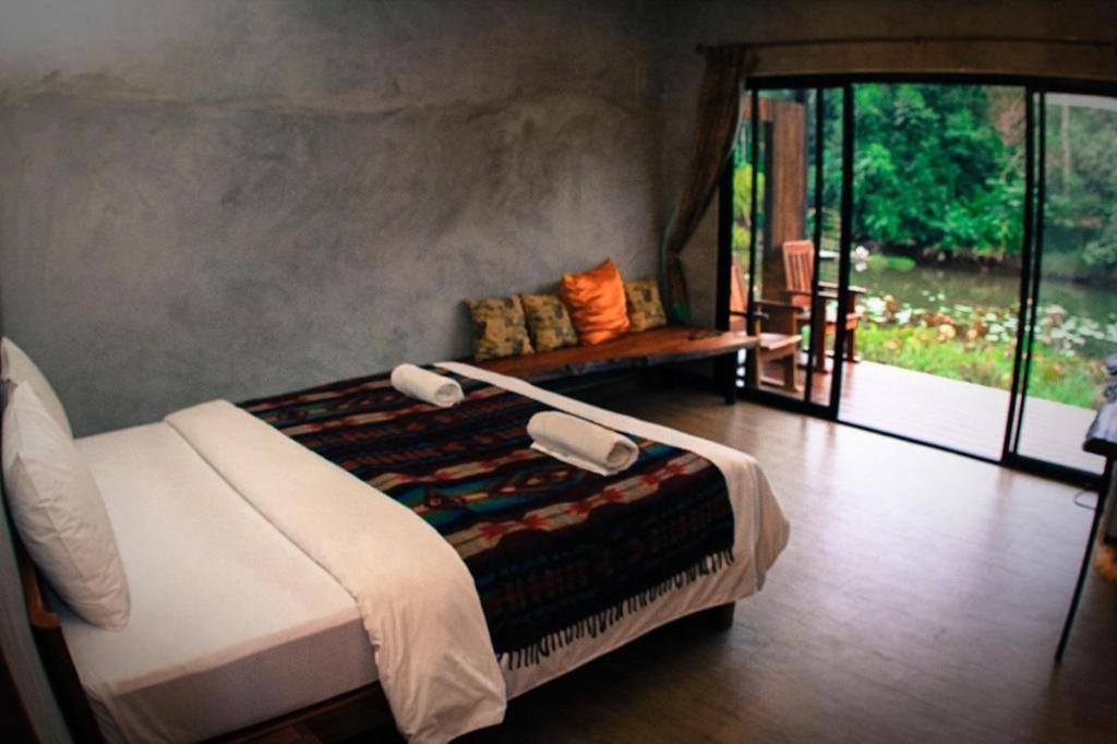 เลอ บาแซง เอราวัณรีสอร์ต Hotel กาญจนบุรี ภายนอก รูปภาพ