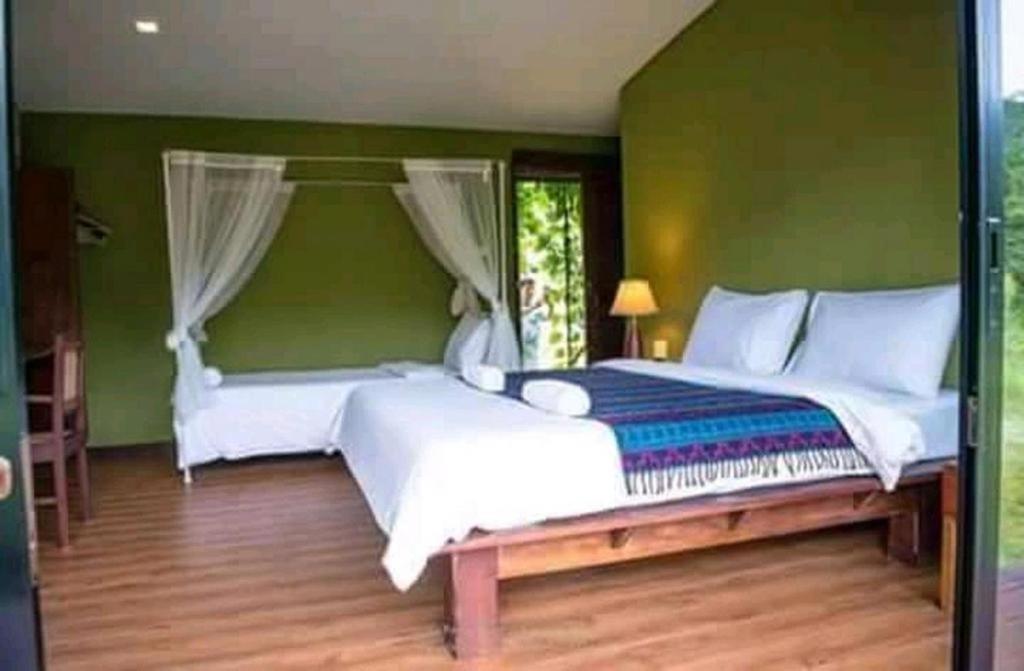 เลอ บาแซง เอราวัณรีสอร์ต Hotel กาญจนบุรี ภายนอก รูปภาพ