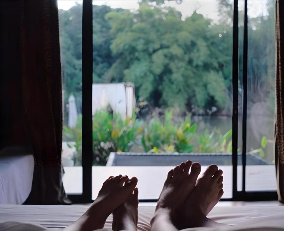 เลอ บาแซง เอราวัณรีสอร์ต Hotel กาญจนบุรี ภายนอก รูปภาพ